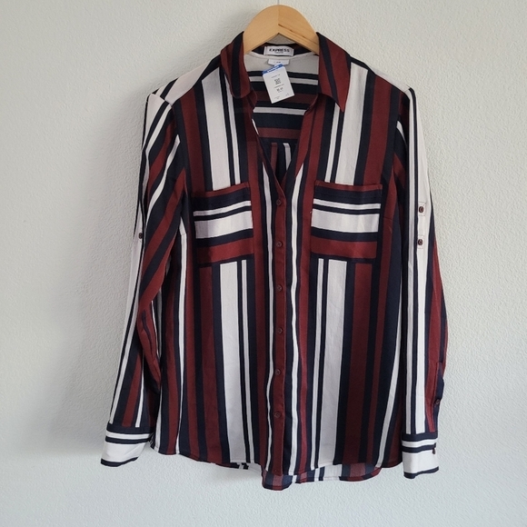 Express Slim fit portfolio stripped button down top - Picture 2 of 11